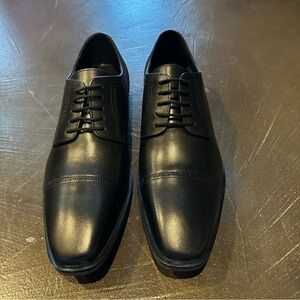 NWT Men’s Black Dress Shoes